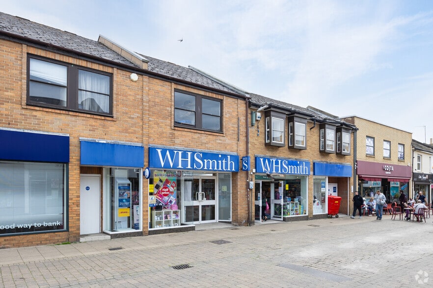 15-17 George St, Hove to rent - Primary Photo - Image 1 of 5