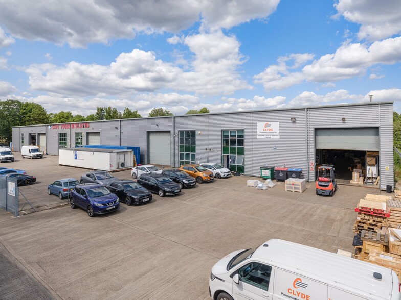 White Rose Way, Doncaster to rent - Building Photo - Image 2 of 6