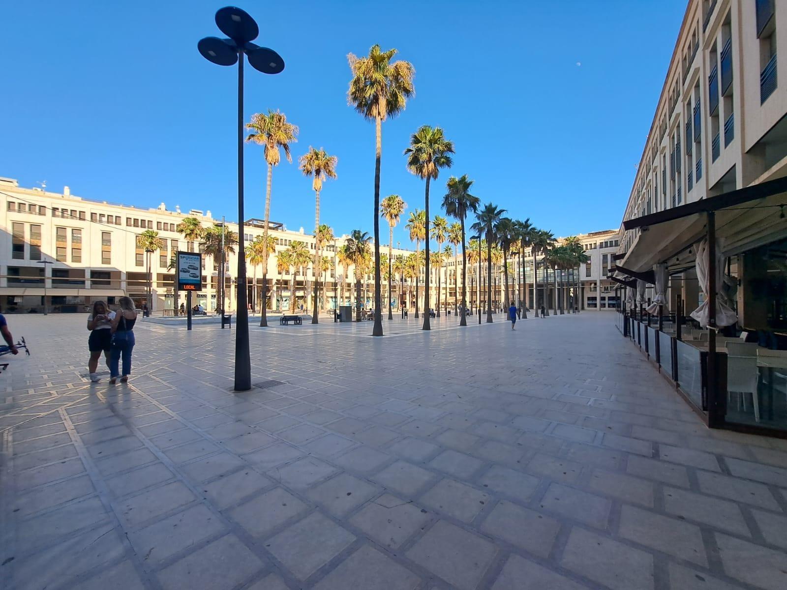 Office in El Ejido, Almería for sale Building Photo- Image 1 of 7