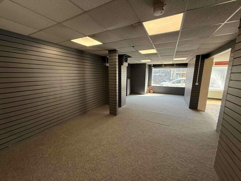 63-67 Haywood St, Leek for sale - Interior Photo - Image 3 of 6