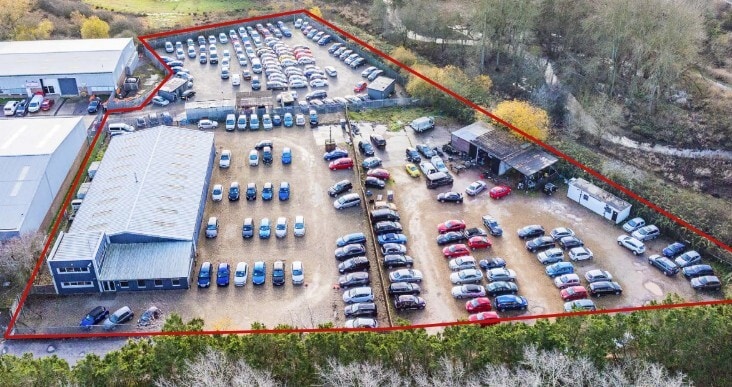 Swindon Ground Rent Portfolio portfolio of 2 properties for sale on LoopNet.co.uk - Building Photo - Image 2 of 3