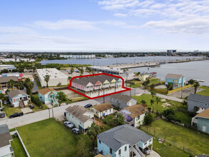 1028 62nd St, Galveston, TX for sale Aerial- Image 1 of 8