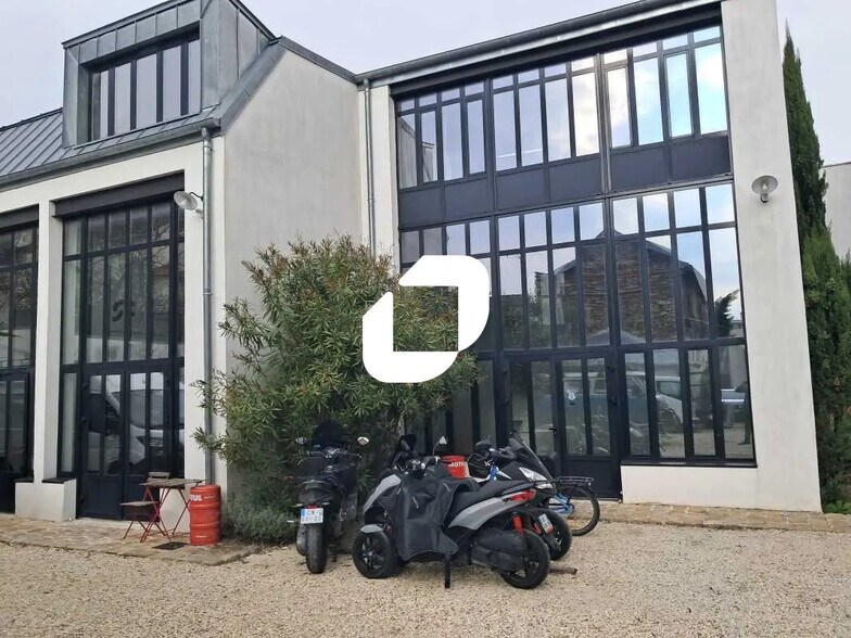 Office in Arcueil to rent - Building Photo - Image 2 of 26