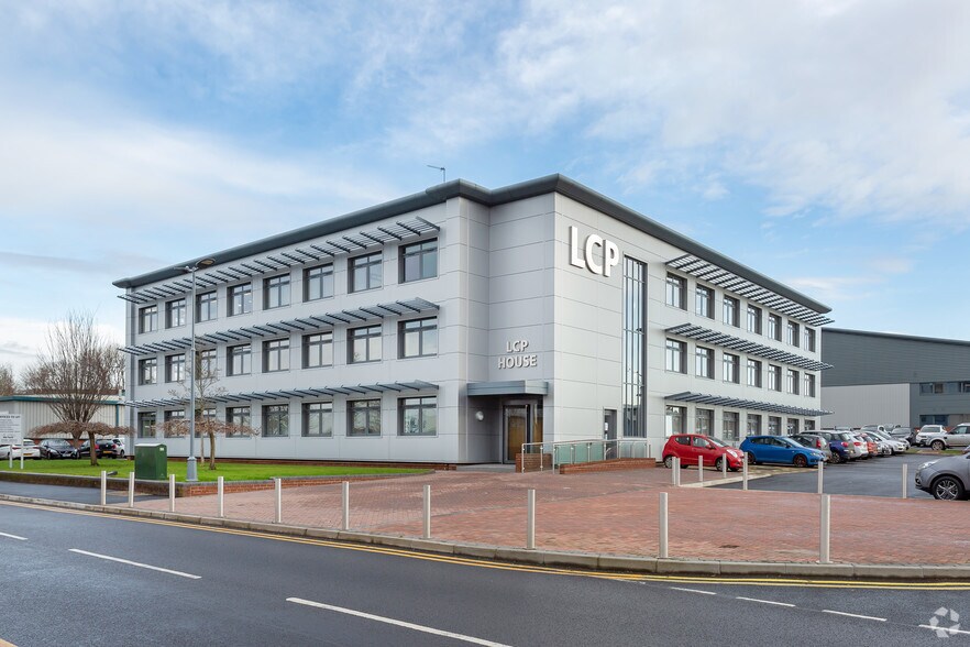 First Ave, Kingswinford for sale - Primary Photo - Image 1 of 1