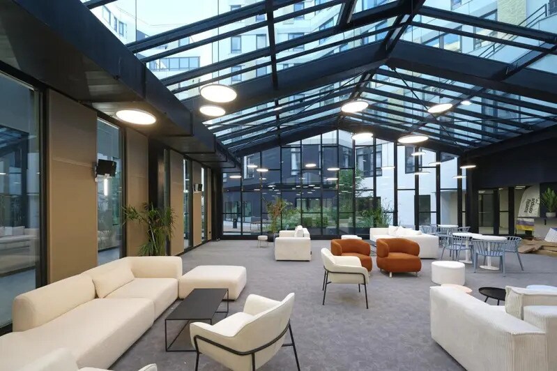 Office in Nanterre to rent Building Photo- Image 1 of 39
