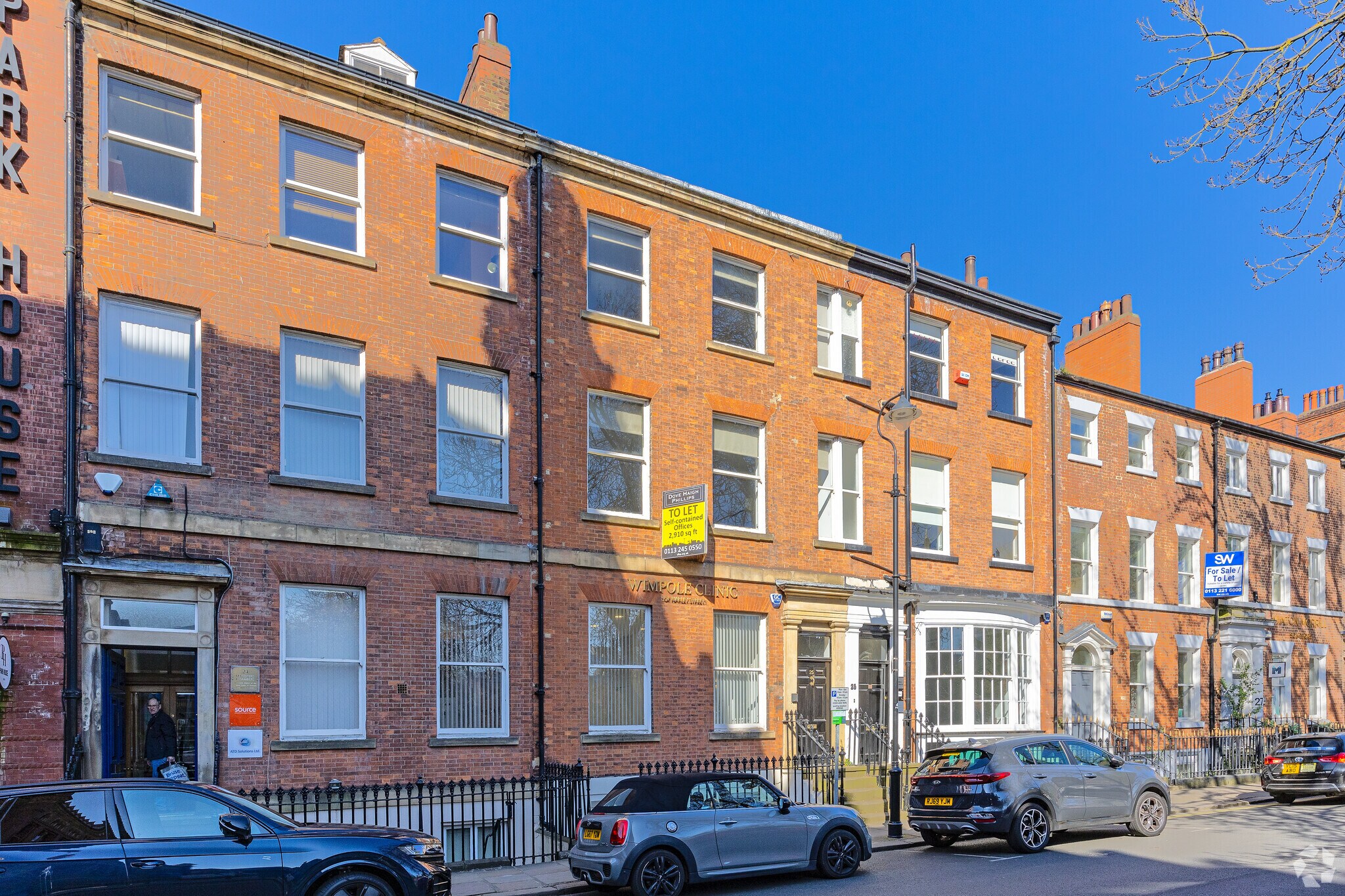 25 Park Sq W, Leeds to rent Building Photo- Image 1 of 4