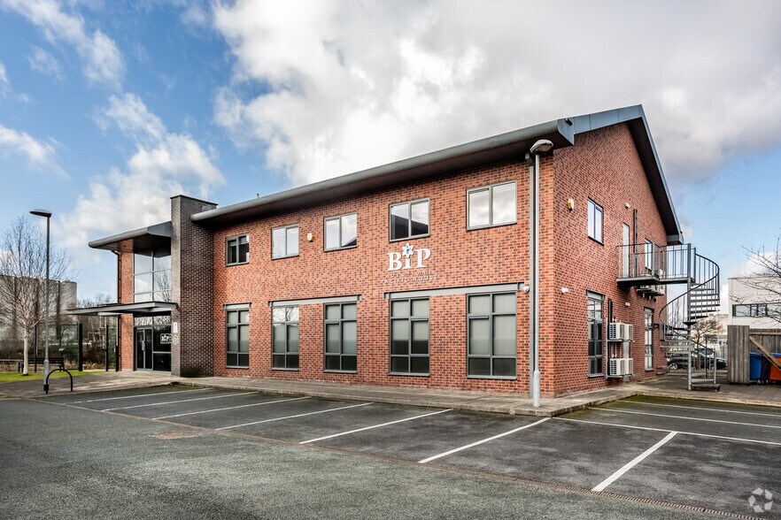 Pacific Way, Salford for sale - Primary Photo - Image 1 of 1