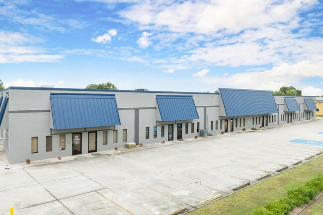 More details for 1620-1646 SE Village Green Dr, Port, Port Saint Lucie, FL - Light Industrial, Industrial to Rent