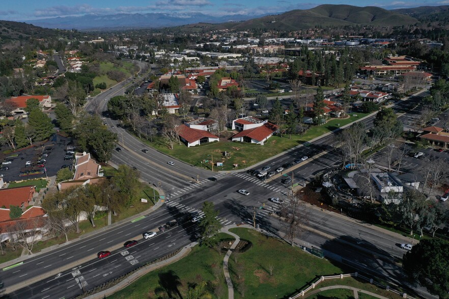 971-973 S Westlake Blvd, Westlake Village, CA for rent - Aerial - Image 1 of 7