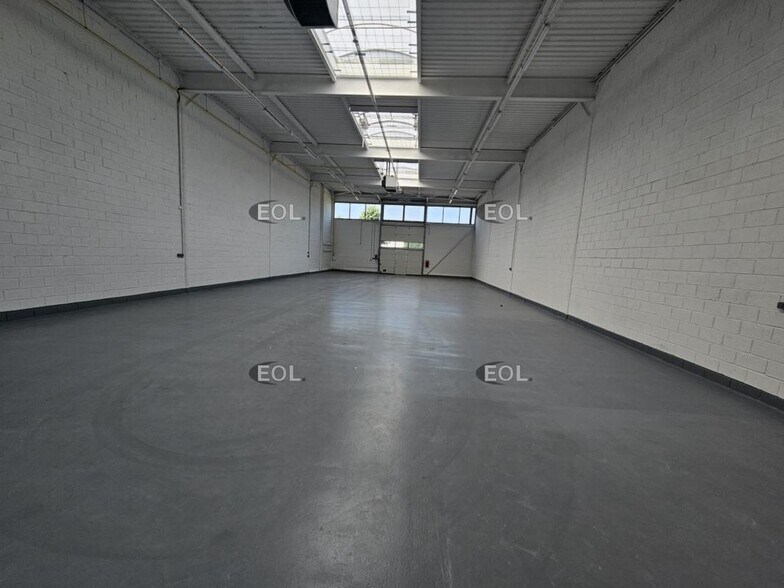 Light Industrial in Bonneuil-sur-Marne to rent - Interior Photo - Image 2 of 6