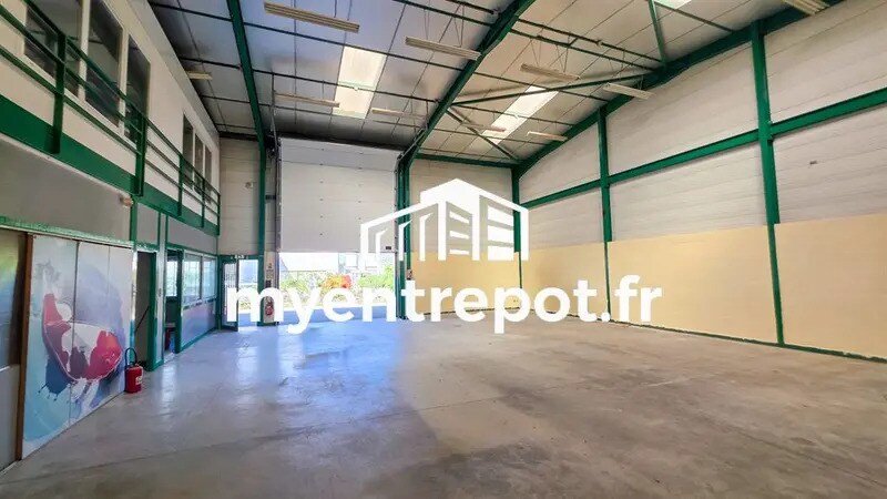 Industrial in Aubagne to rent Interior Photo- Image 1 of 8