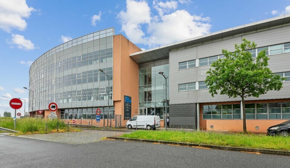Office in Oullins for sale Building Photo- Image 1 of 21