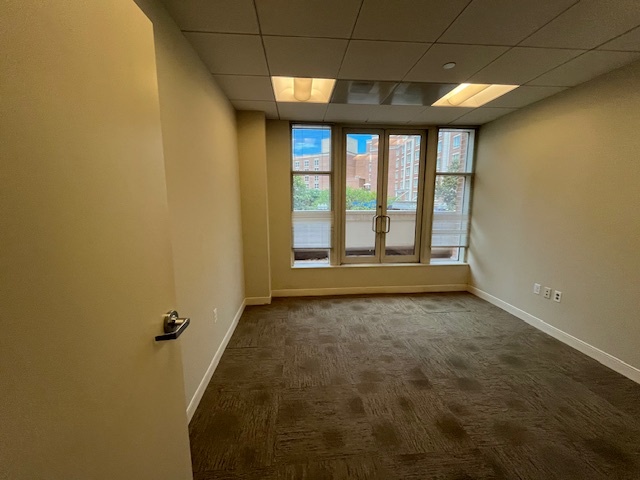 1727-1729 King St, Alexandria, VA for rent - Interior Photo - Image 2 of 27