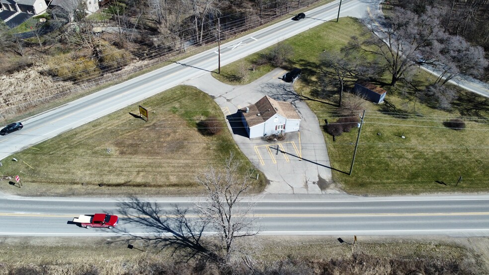 5033 Chilson Rd, Brighton, MI for sale - Aerial - Image 1 of 5