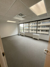 1718-1720 NW Peachtree St, Atlanta, GA for rent Interior Photo- Image 1 of 4