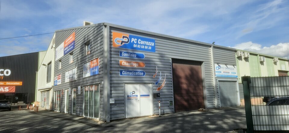 Light Industrial in Roquebrune-sur-Argens for sale Building Photo- Image 1 of 8