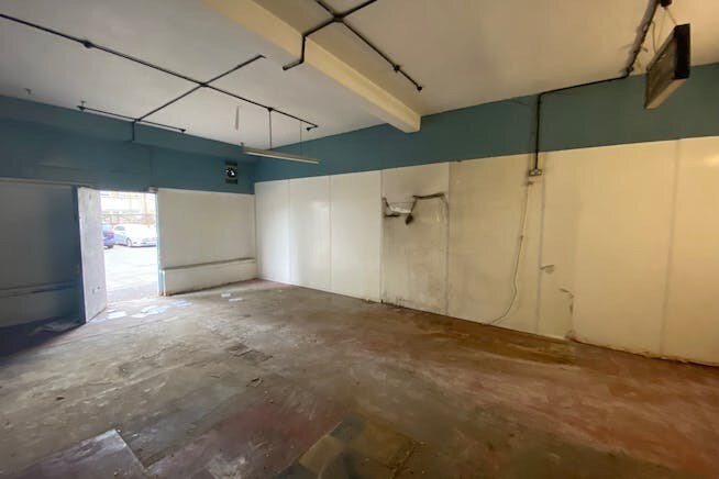 2 Constance St, London to rent Interior Photo- Image 1 of 3