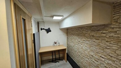 118 Stepney Way, London to rent Interior Photo- Image 2 of 3