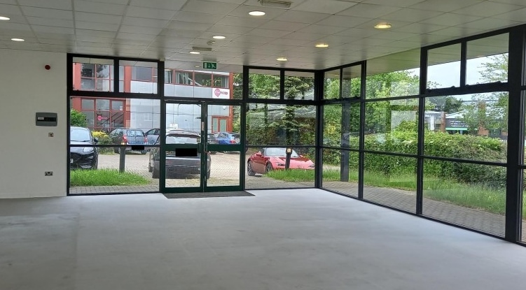 Linnell Way, Kettering to rent - Interior Photo - Image 2 of 6