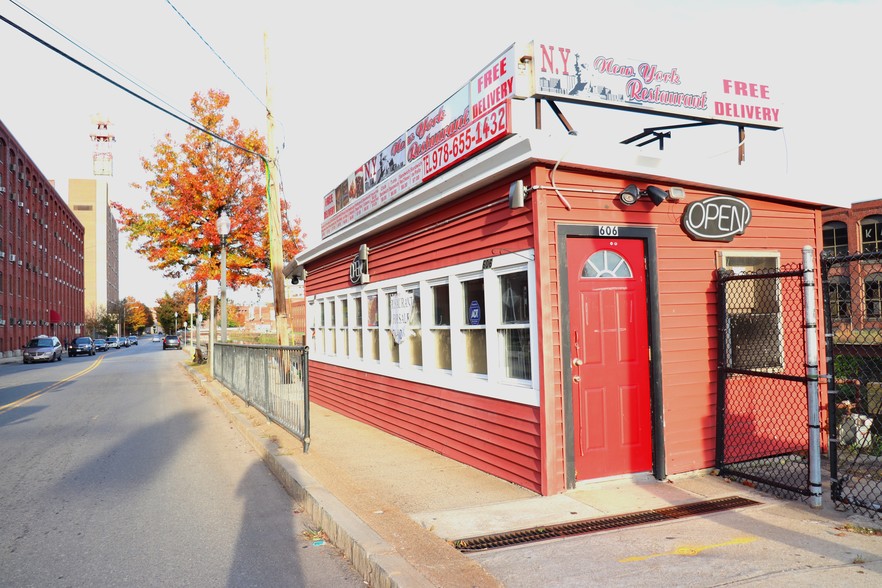 606 Canal St, Lawrence, MA for sale - Primary Photo - Image 1 of 1