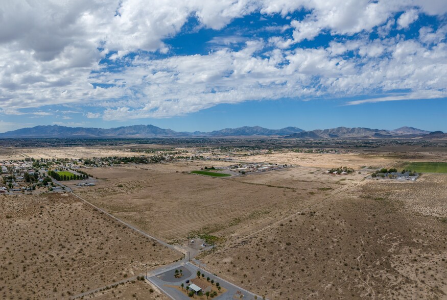 257 E Desert Trails Blvd, Pahrump, NV for sale - Primary Photo - Image 1 of 2