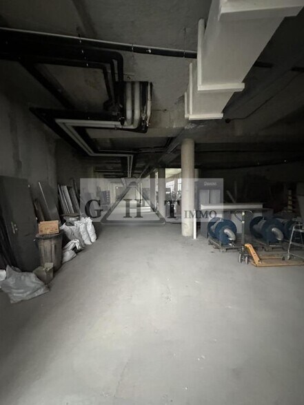 Industrial in Ivry-sur-Seine for sale - Interior Photo - Image 3 of 5