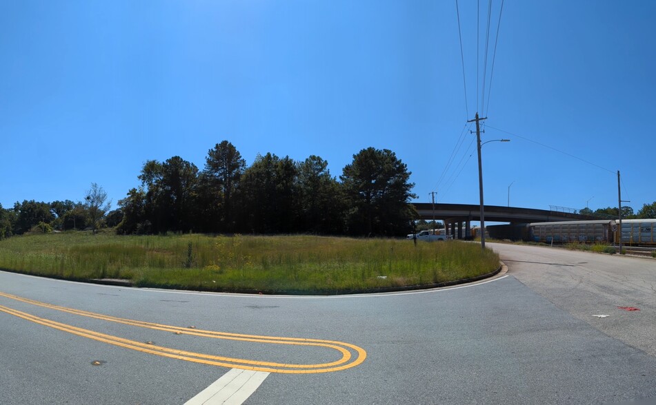 2418 Milledge St, East Point, GA for sale - Building Photo - Image 2 of 5