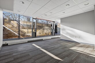 1111 Delafield St, Waukesha, WI to rent Interior Photo- Image 1 of 10