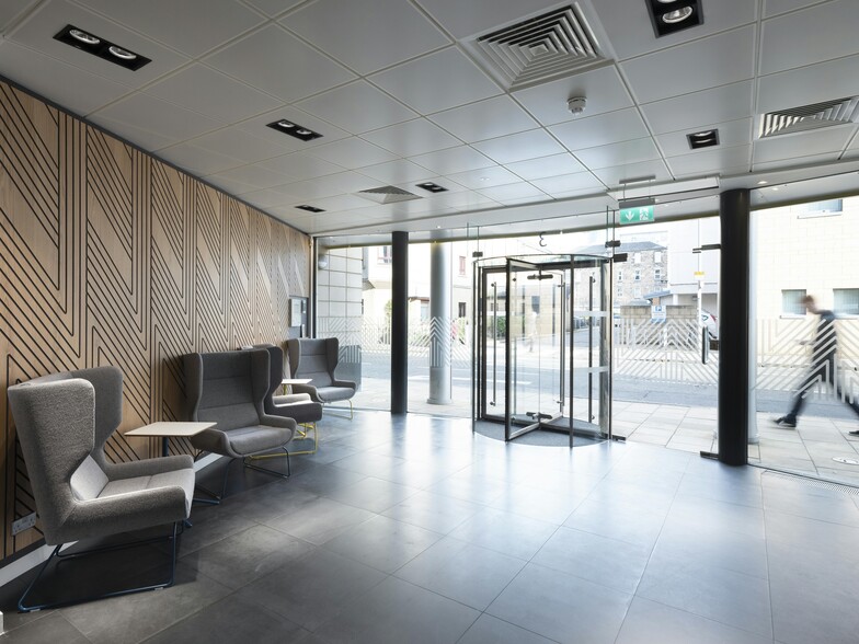 3 Ponton St, Edinburgh to rent - Building Photo - Image 3 of 4