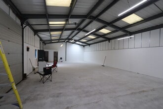Lucknow Road, Bodmin to rent Interior Photo- Image 2 of 9