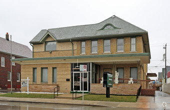 2925 W Lincoln Ave, Milwaukee, WI for sale Primary Photo- Image 1 of 1