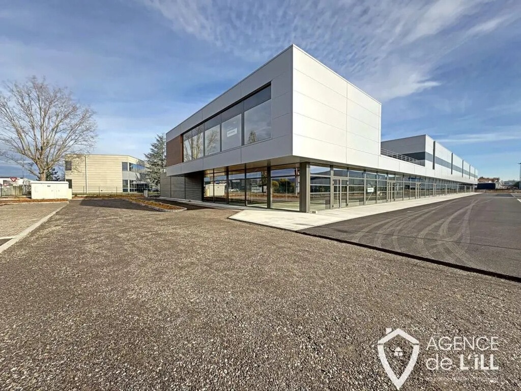 Location Commerce 662 m² - Photo 1