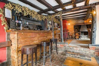 Yalding Hl, Yalding to rent Interior Photo- Image 2 of 5