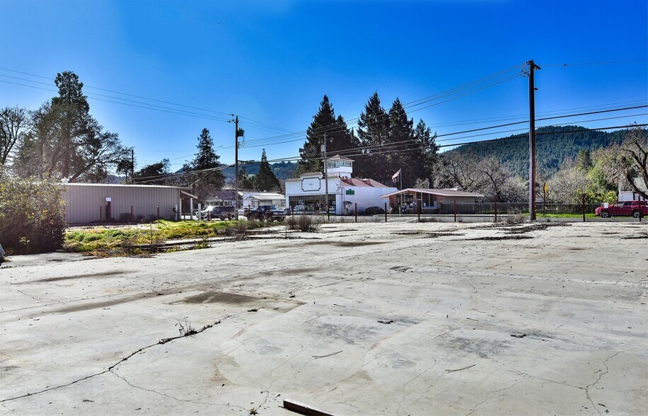 14161 Highway 128, Boonville, CA for sale - Primary Photo - Image 1 of 1