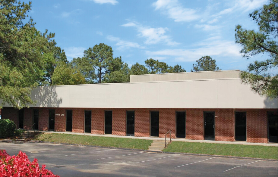 2606 Corporate Ave, Memphis, TN for rent - Building Photo - Image 1 of 4