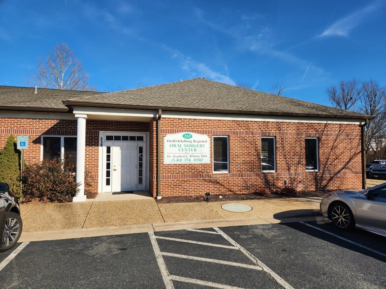 210 Executive Center Pky, Fredericksburg, VA for sale - Building Photo - Image 1 of 12