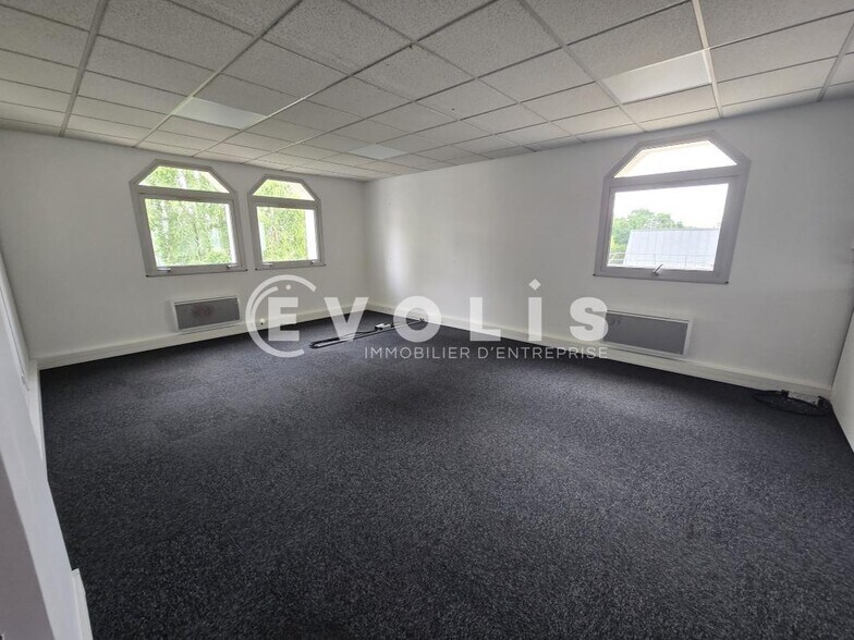 Office in Orsay for sale - Interior Photo - Image 3 of 8