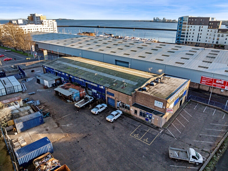 62 West Harbour Rd, Edinburgh to rent - Building Photo - Image 3 of 11