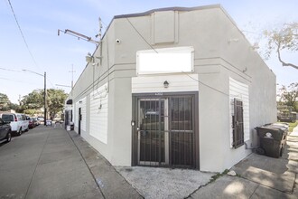 4202 Canal St, Houston, TX for rent Building Photo- Image 1 of 25