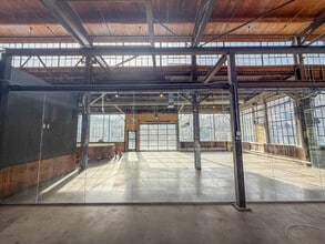 1618-1620 Central Ave NE, Minneapolis, MN to rent Interior Photo- Image 1 of 12