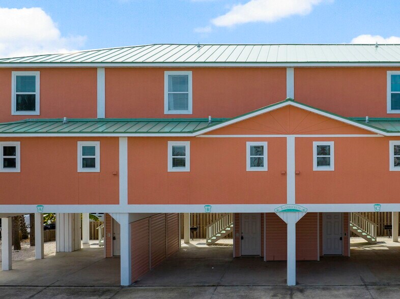 100 S 39th St, Mexico Beach, FL for sale - Building Photo - Image 3 of 45