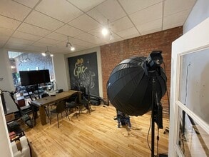 3680-3700 Rue Saint-Patrick, Montréal, QC to rent Building Photo- Image 1 of 5