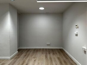 Office / Retail in Barcelona, Barcelona to rent Interior Photo- Image 1 of 7