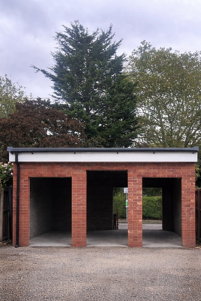 99 Byron Rd, Harrow to rent - Building Photo - Image 2 of 3