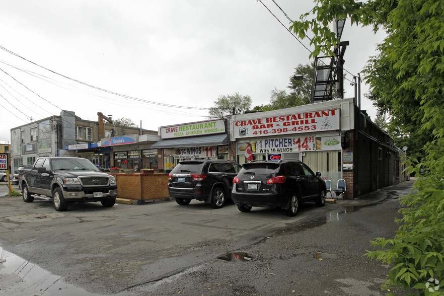 816 Sheppard Ave W, Toronto, ON for sale - Building Photo - Image 3 of 3