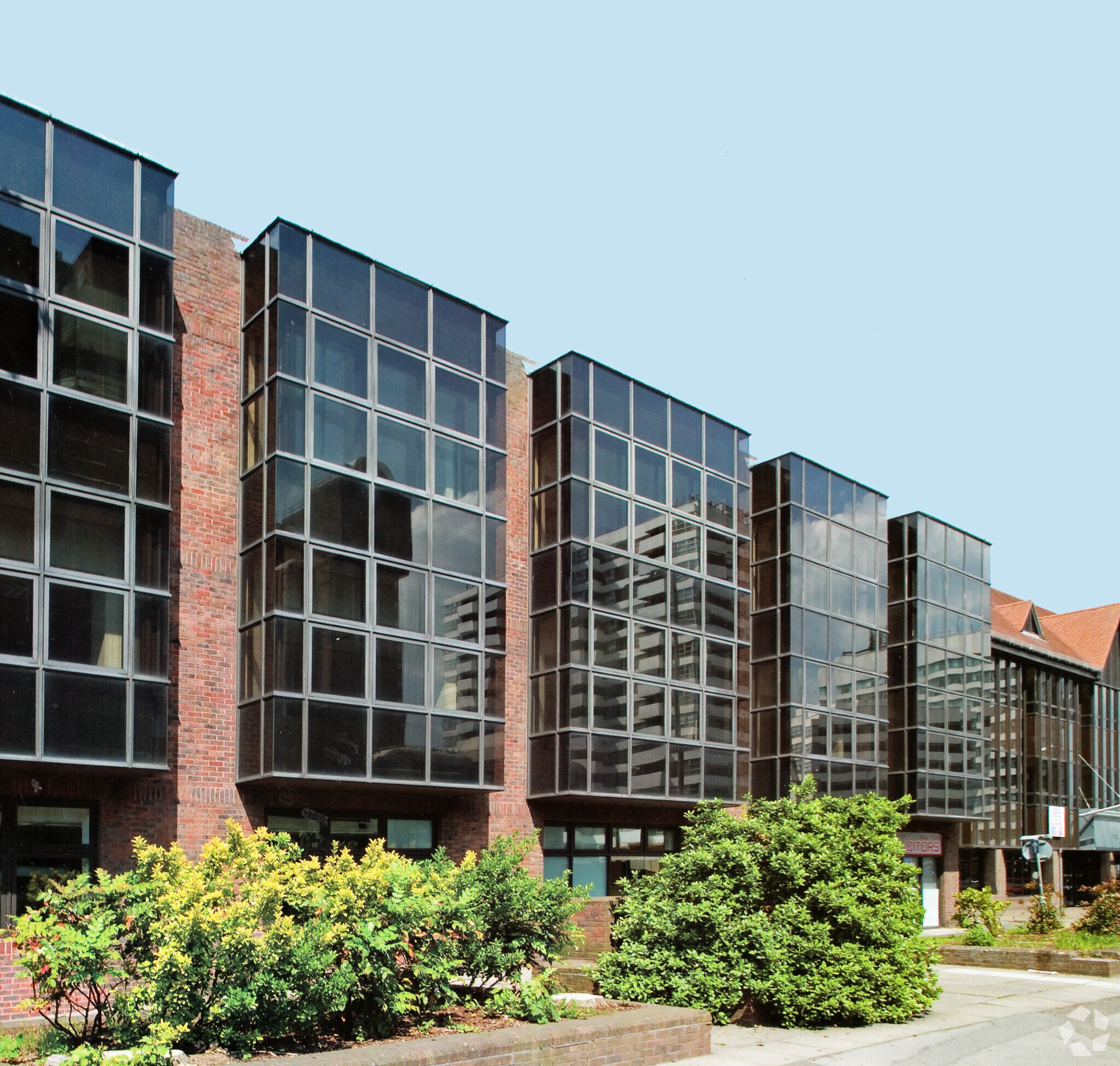 79 Staines Rd W, Sunbury On Thames for sale Primary Photo- Image 1 of 1