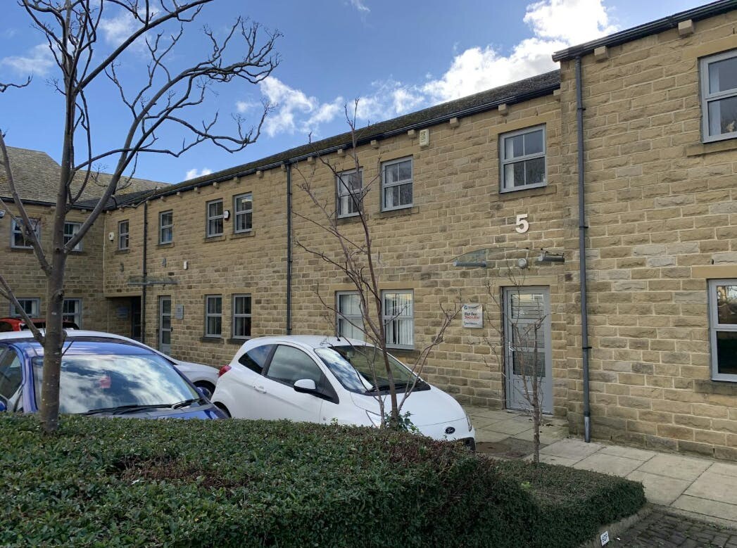 Feast Field, Leeds to rent Building Photo- Image 1 of 4