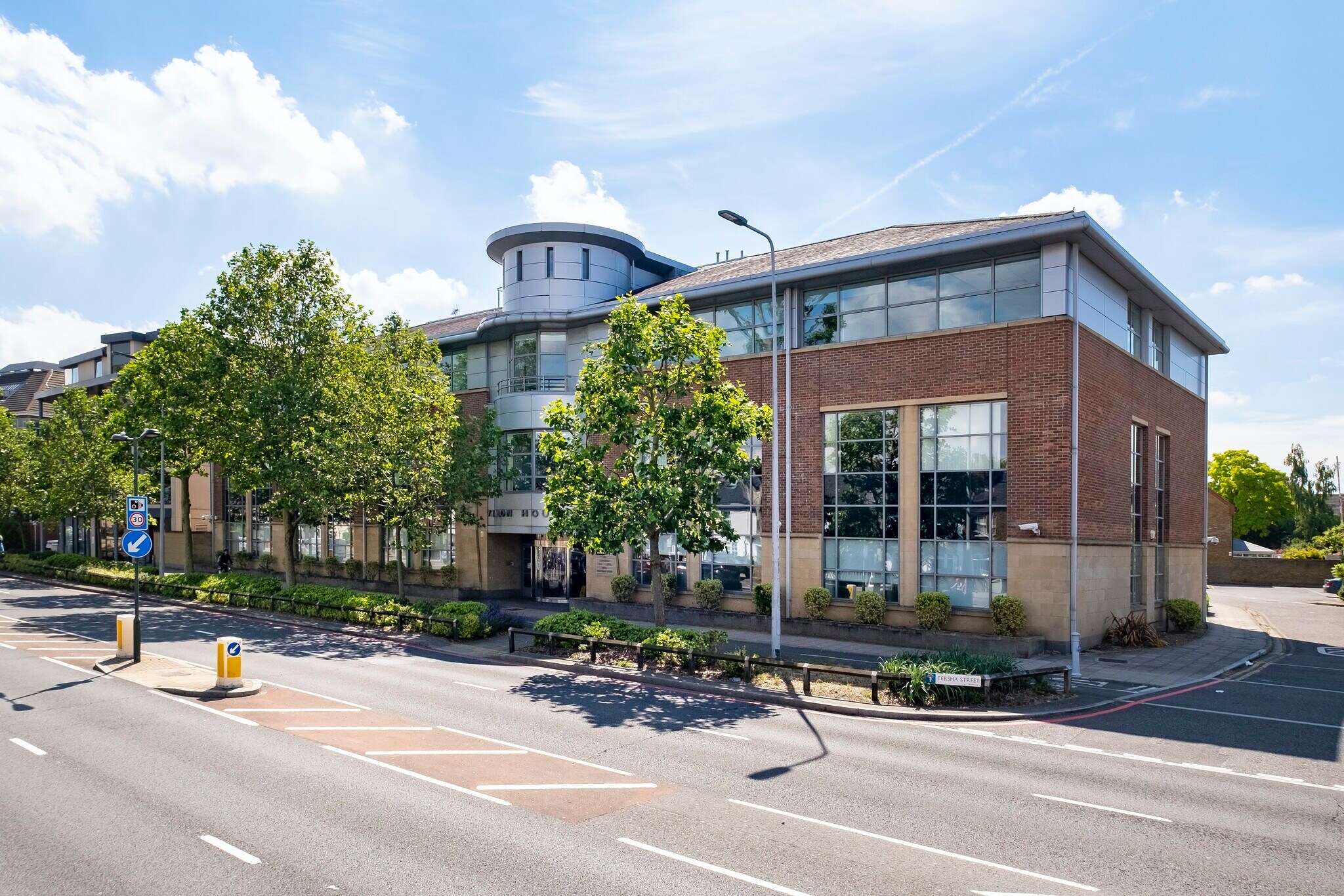 72 Lower Mortlake Rd, Richmond for sale Primary Photo- Image 1 of 1