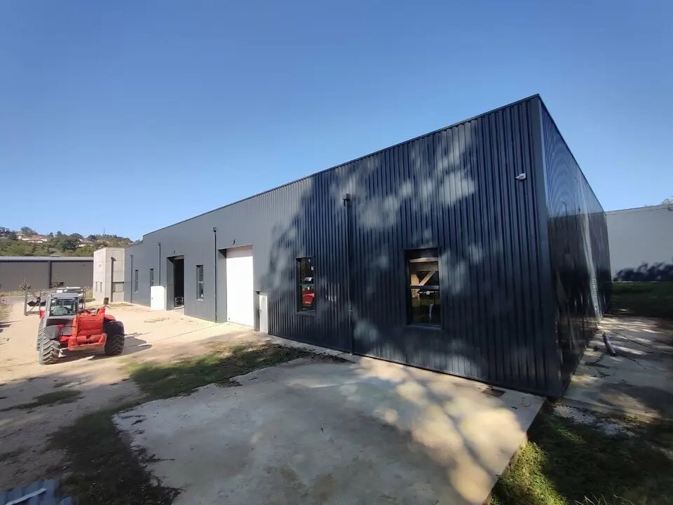 Vente Local d'activités 1 150 m² - Photo 1