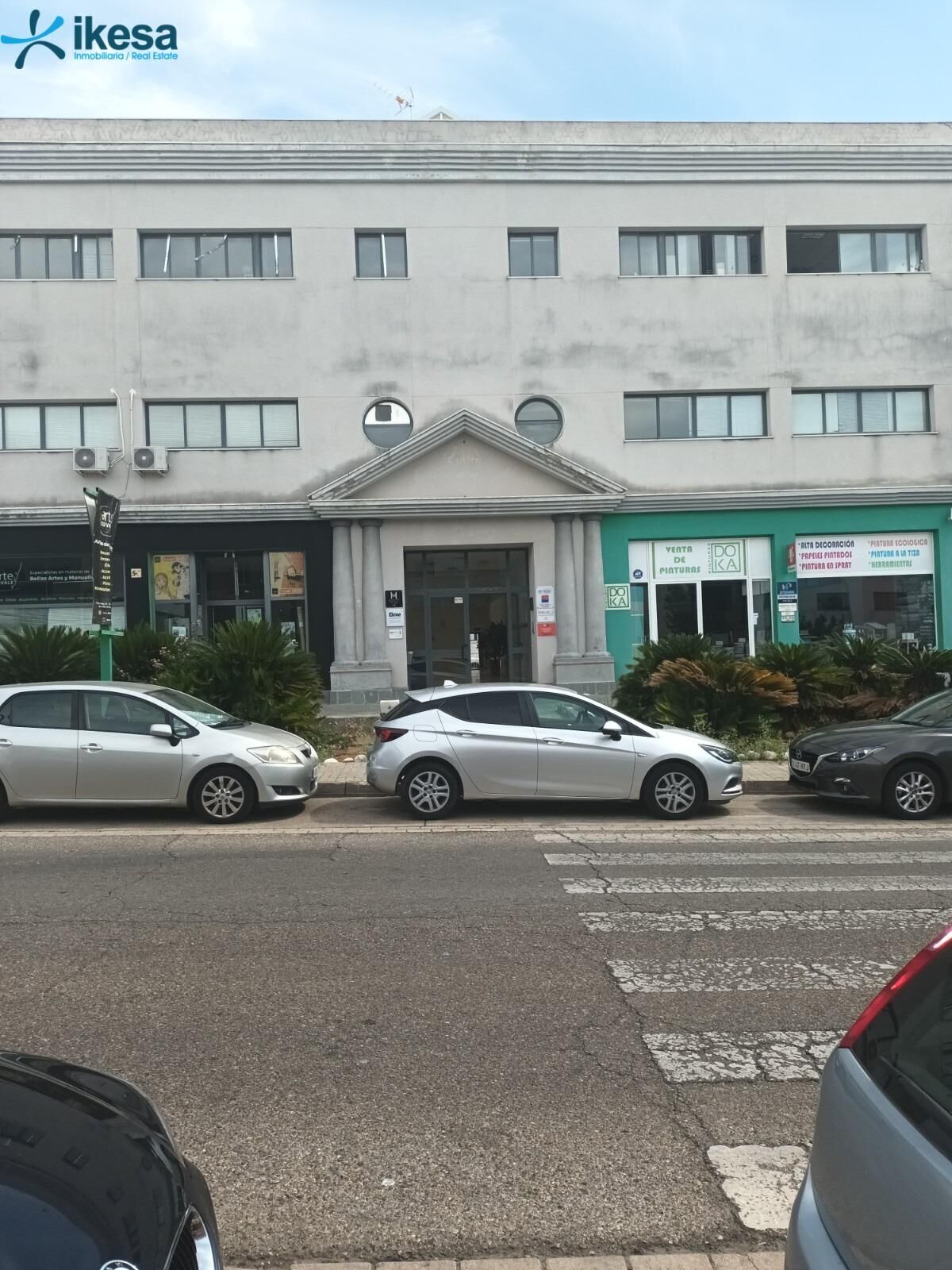 Office in Mairena del Aljarafe, Sevilla for sale Building Photo- Image 1 of 18
